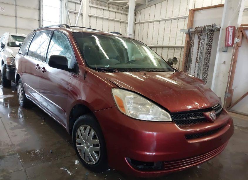 2004 Toyota Sienna LE (VIN 5TDZA23C94S075689) main photo