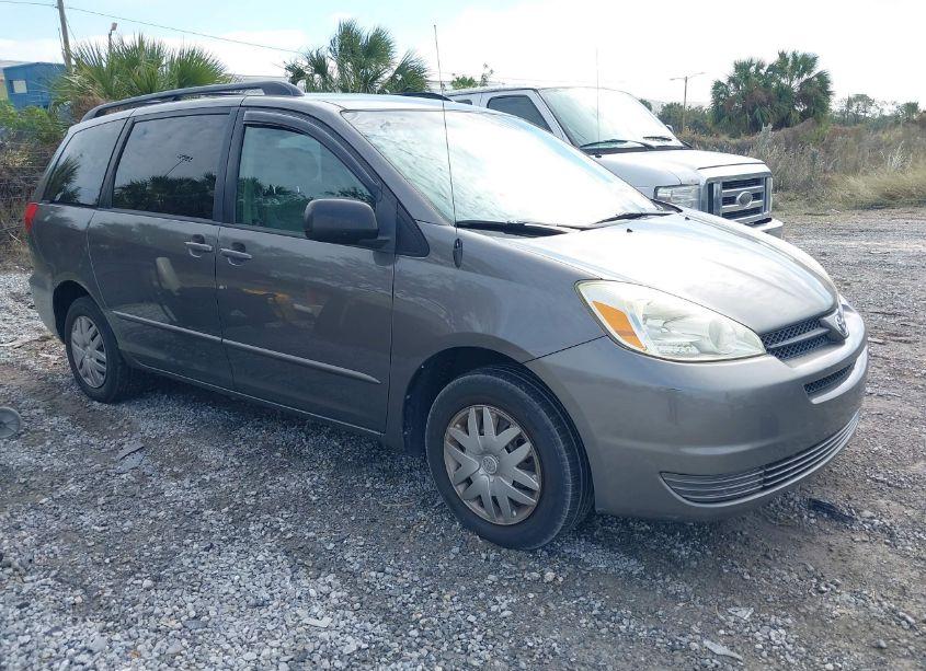 2004 Toyota Sienna LE (VIN 5TDZA23C94S085123) main photo
