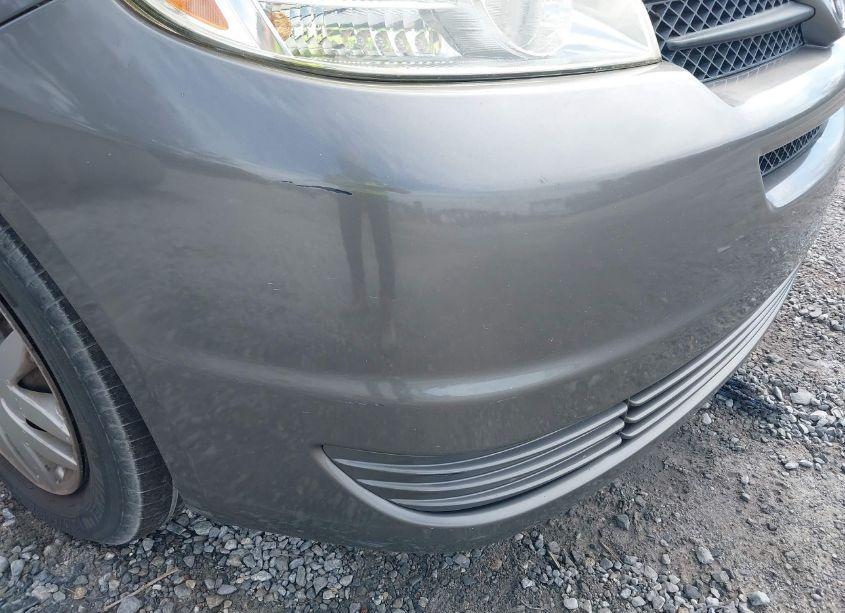 Photo 12 of 2004 Toyota Sienna LE (VIN 5TDZA23C94S085123)