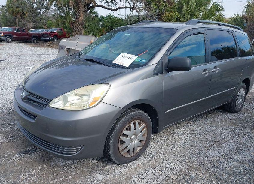 Photo 2 of 2004 Toyota Sienna LE (VIN 5TDZA23C94S085123)