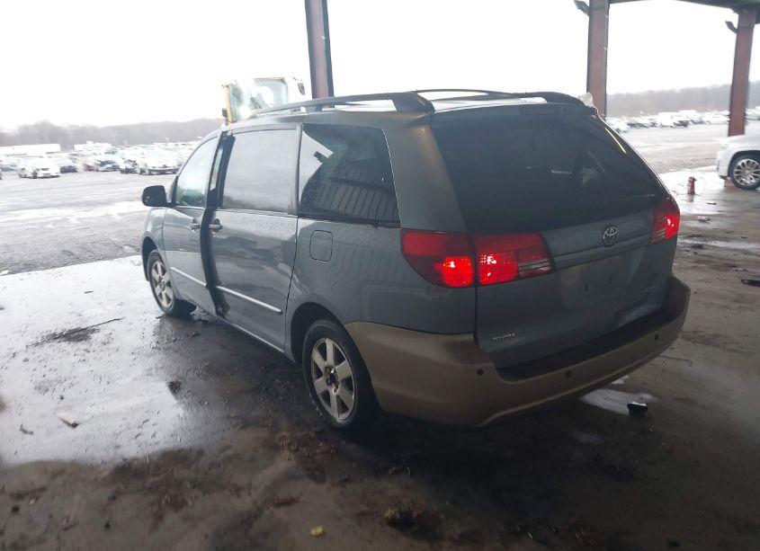 Photo 3 of 2004 Toyota Sienna LE (VIN 5TDZA23C94S121604)