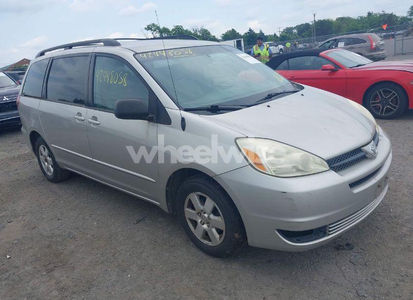 2005 Toyota Sienna LE (VIN 5TDZA23C95S238598) main photo