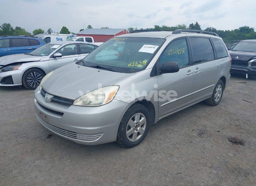 Photo 2 of 2005 Toyota Sienna LE (VIN 5TDZA23C95S238598)