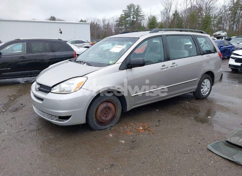 Photo 2 of 2005 Toyota Sienna CE (VIN 5TDZA23C95S309539)