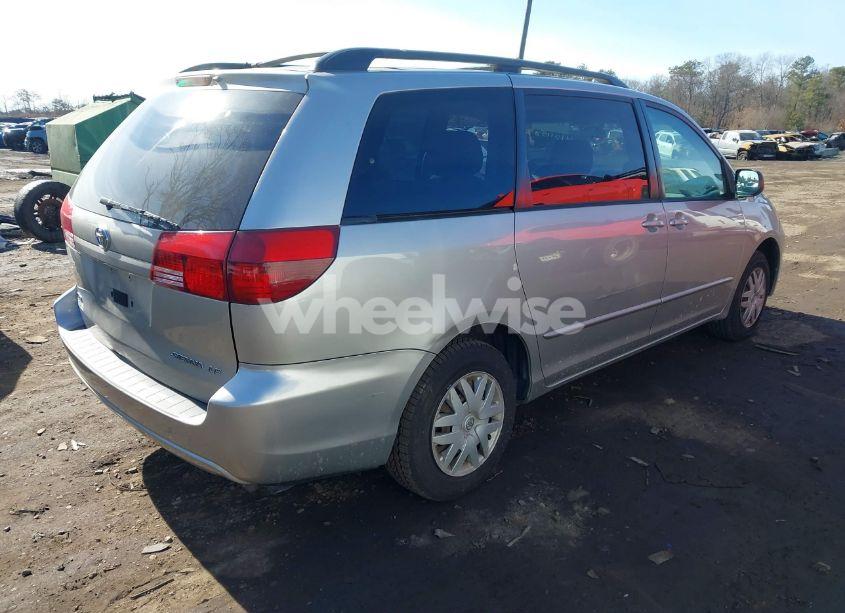 Photo 4 of 2005 Toyota Sienna LE (VIN 5TDZA23C95S323540)