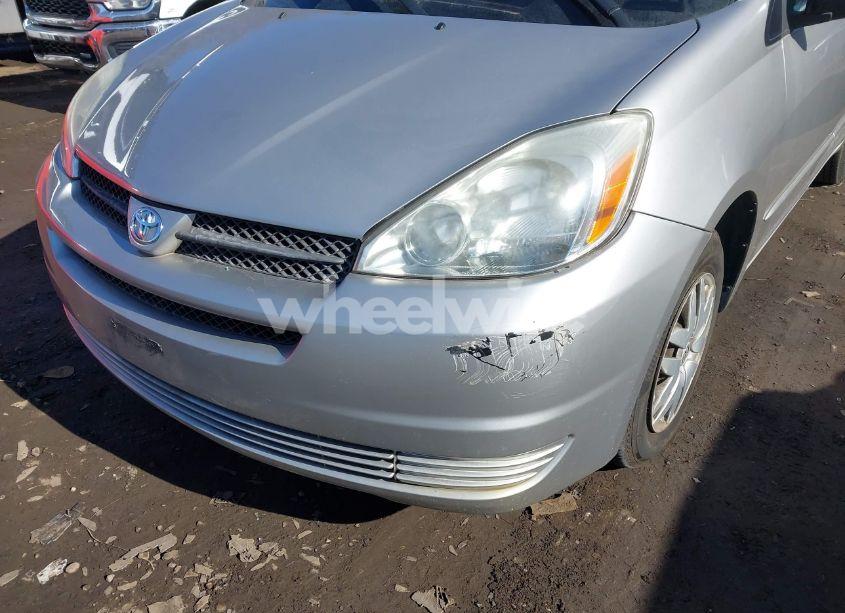 Photo 6 of 2005 Toyota Sienna LE (VIN 5TDZA23C95S323540)