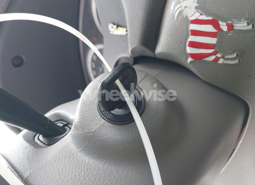 Photo 11 of 2005 Toyota Sienna LE (VIN 5TDZA23C95S351046)