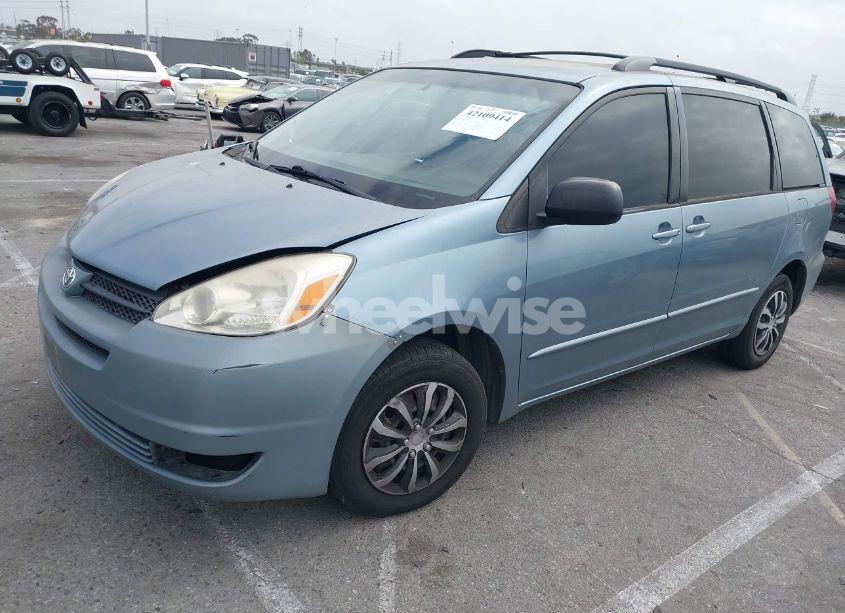 Photo 2 of 2005 Toyota Sienna LE (VIN 5TDZA23C95S351046)
