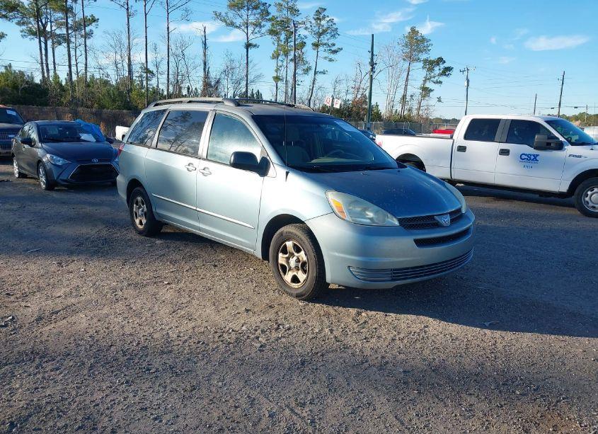 2005 Toyota Sienna LE (VIN 5TDZA23C95S384581) main photo