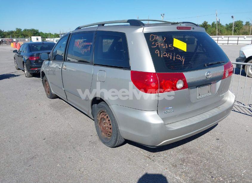 Photo 3 of 2006 Toyota Sienna CE (VIN 5TDZA23C96S421467)