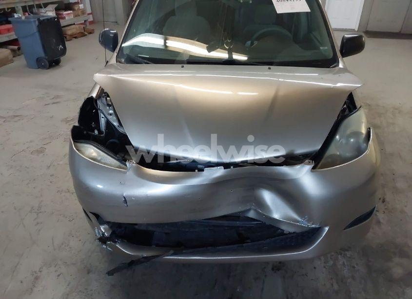 Photo 6 of 2006 Toyota Sienna LE (VIN 5TDZA23C96S446093)