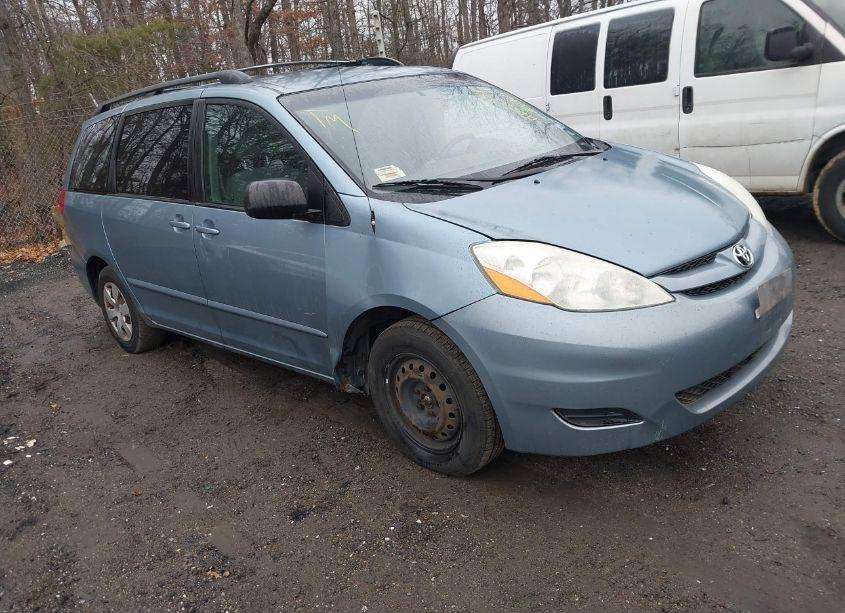 2006 Toyota Sienna LE (VIN 5TDZA23C96S489445) main photo