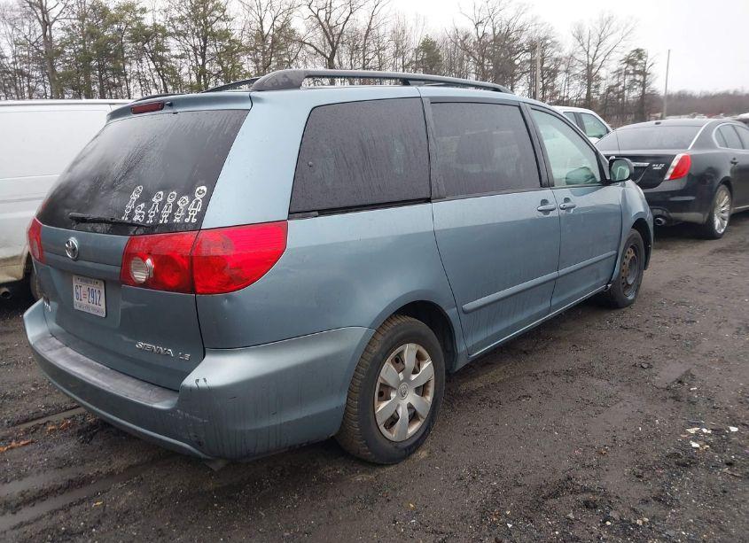 Photo 4 of 2006 Toyota Sienna LE (VIN 5TDZA23C96S489445)