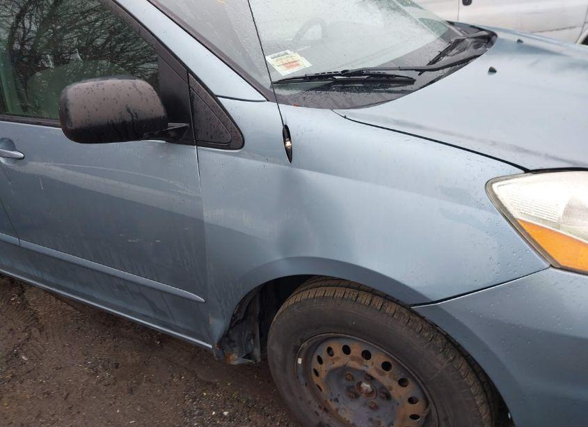 Photo 6 of 2006 Toyota Sienna LE (VIN 5TDZA23C96S489445)