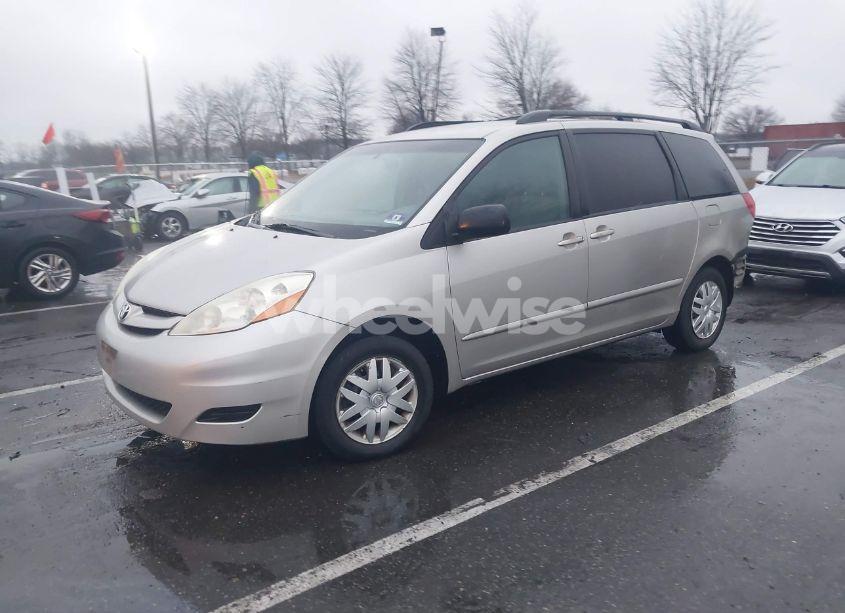 Photo 2 of 2006 Toyota Sienna LE (VIN 5TDZA23C96S503148)
