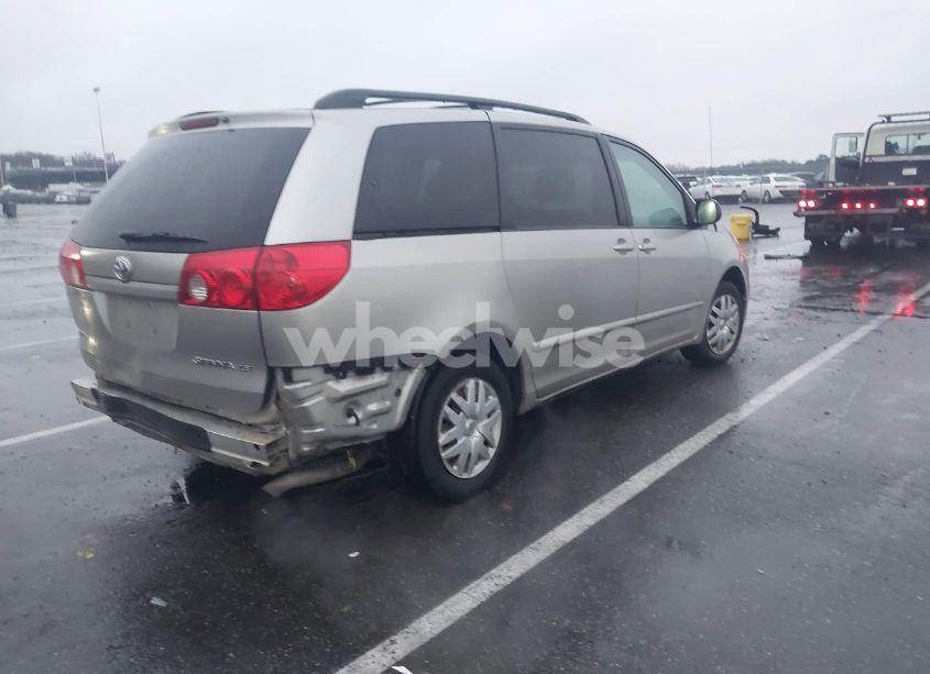Photo 4 of 2006 Toyota Sienna LE (VIN 5TDZA23C96S503148)