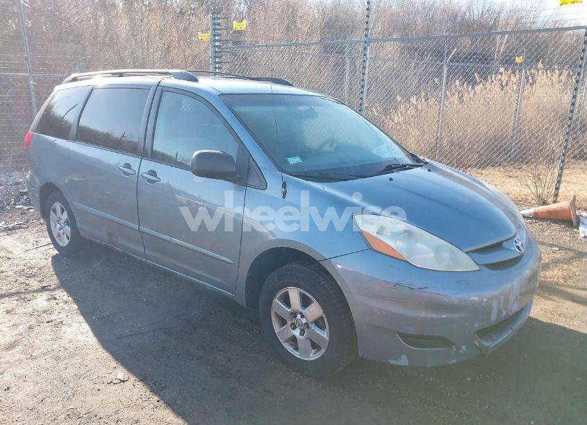 2006 Toyota Sienna LE (VIN 5TDZA23C96S534903) main photo