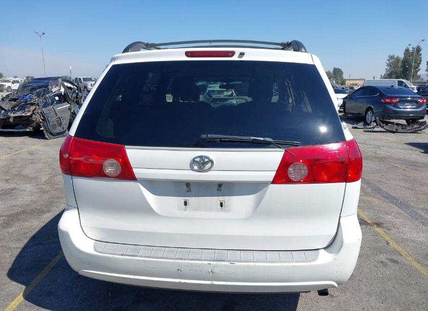 Photo 16 of 2006 Toyota Sienna LE (VIN 5TDZA23C96S547778)
