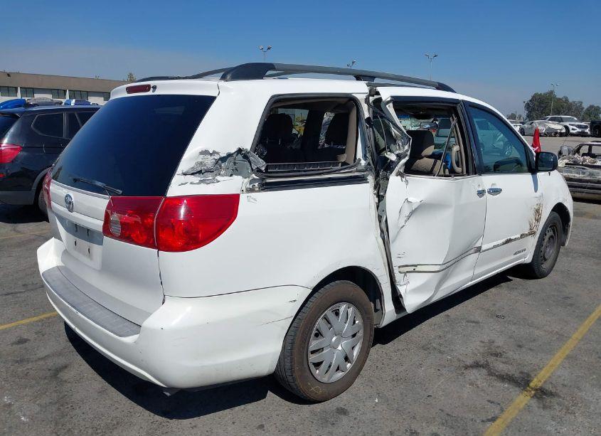 Photo 4 of 2006 Toyota Sienna LE (VIN 5TDZA23C96S547778)