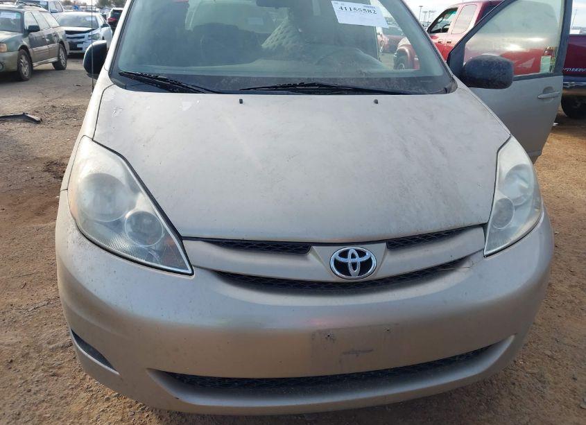 Photo 6 of 2006 Toyota Sienna LE (VIN 5TDZA23C96S556979)