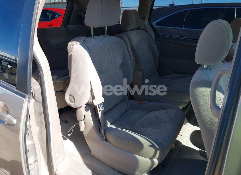 Photo 8 of 2006 Toyota Sienna LE (VIN 5TDZA23C96S561955)