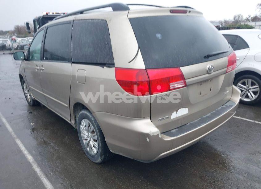 Photo 3 of 2004 Toyota Sienna LE (VIN 5TDZA23CX4S059212)