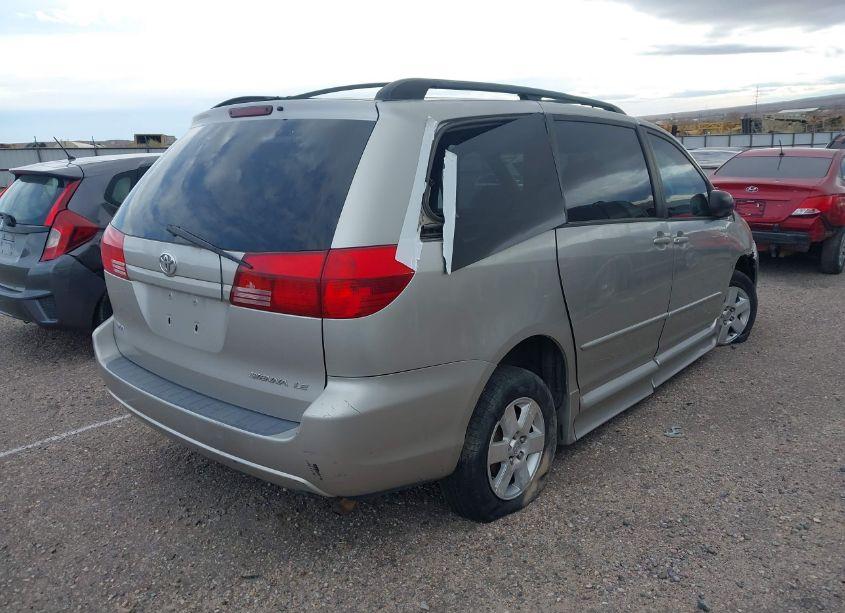 Photo 4 of 2004 Toyota Sienna CE/LE (VIN 5TDZA23CX4S084367)