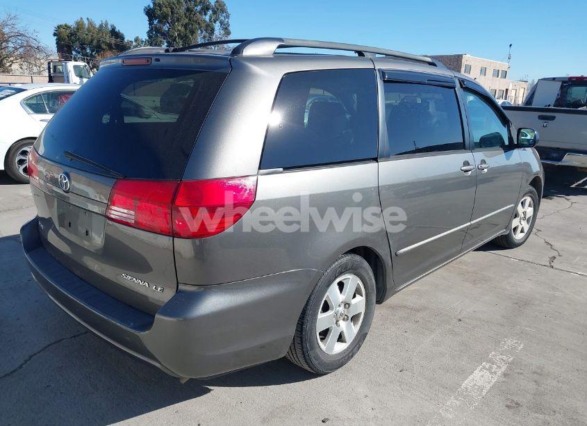 Photo 4 of 2004 Toyota Sienna LE (VIN 5TDZA23CX4S086684)