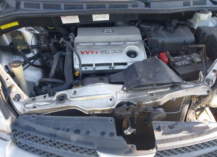 Photo 10 of 2004 Toyota Sienna LE (VIN 5TDZA23CX4S142249)