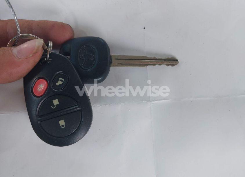 Photo 11 of 2004 Toyota Sienna LE (VIN 5TDZA23CX4S161044)