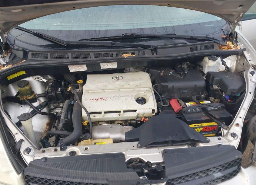 Photo 10 of 2004 Toyota Sienna LE (VIN 5TDZA23CX4S175428)