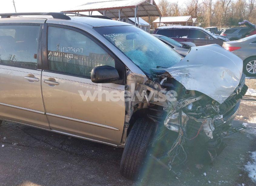 Photo 19 of 2004 Toyota Sienna CE (VIN 5TDZA23CX4S190351)
