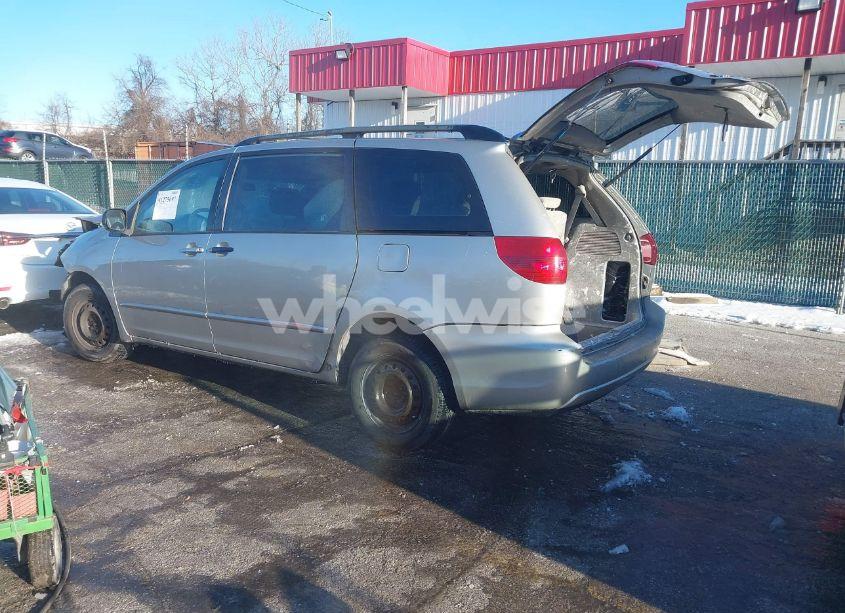 Photo 3 of 2004 Toyota Sienna CE (VIN 5TDZA23CX4S190351)