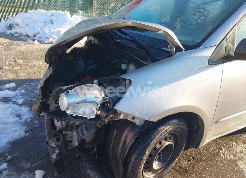 Photo 6 of 2004 Toyota Sienna CE (VIN 5TDZA23CX4S190351)