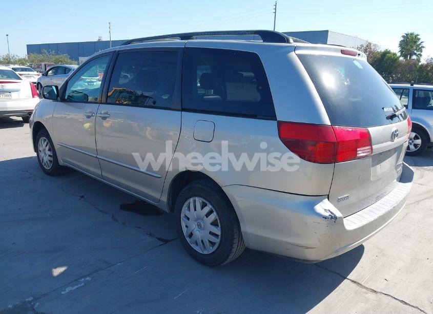Photo 3 of 2004 Toyota Sienna LE (VIN 5TDZA23CX4S210033)