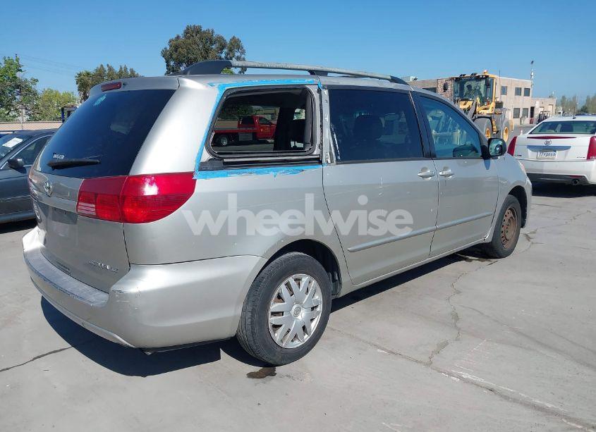 Photo 4 of 2004 Toyota Sienna LE (VIN 5TDZA23CX4S210033)