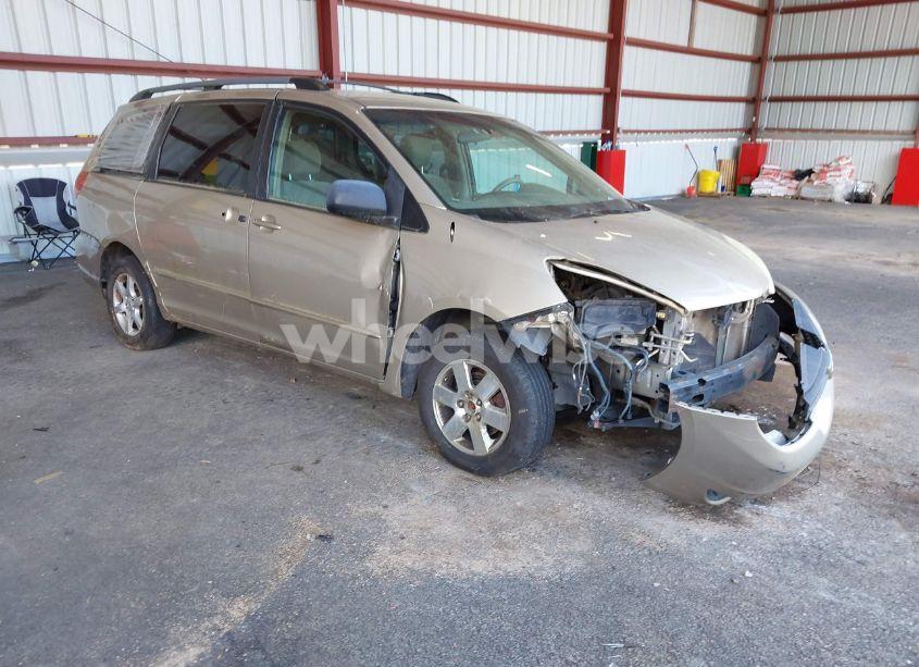 2005 Toyota Sienna LE (VIN 5TDZA23CX5S333011) main photo