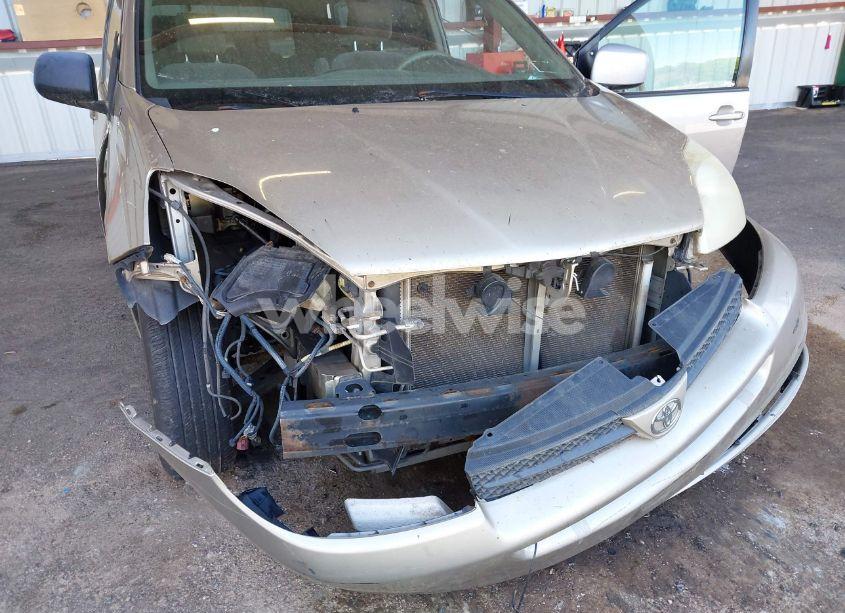 Photo 6 of 2005 Toyota Sienna LE (VIN 5TDZA23CX5S333011)