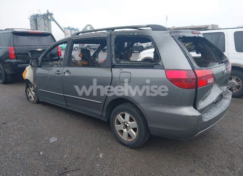 Photo 12 of 2005 Toyota Sienna LE (VIN 5TDZA23CX5S357373)