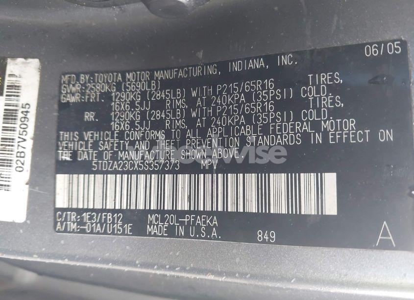 Photo 9 of 2005 Toyota Sienna LE (VIN 5TDZA23CX5S357373)