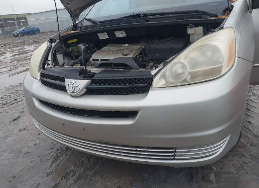 Photo 6 of 2005 Toyota Sienna LE (VIN 5TDZA23CX5S373461)