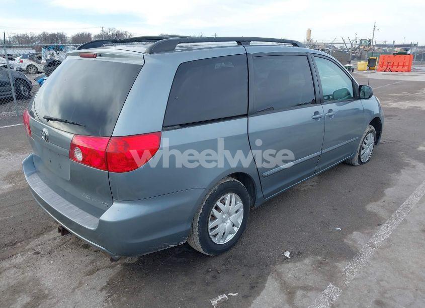 Photo 4 of 2006 Toyota Sienna LE (VIN 5TDZA23CX6S522923)