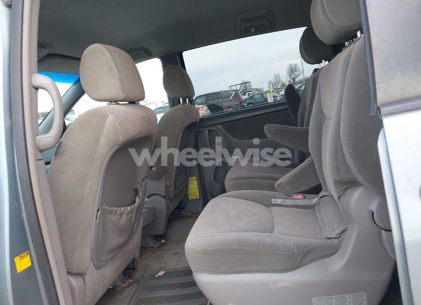 Photo 8 of 2006 Toyota Sienna LE (VIN 5TDZA23CX6S522923)