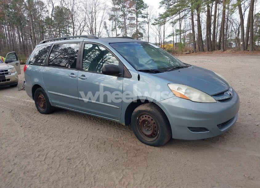 2006 Toyota Sienna LE (VIN 5TDZA23CX6S535333) main photo