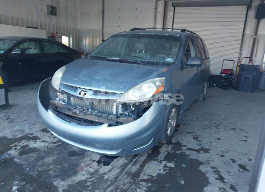 Photo 2 of 2006 Toyota Sienna LE (VIN 5TDZA23CX6S535574)