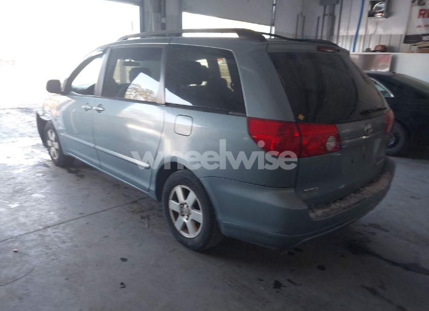 Photo 3 of 2006 Toyota Sienna LE (VIN 5TDZA23CX6S535574)