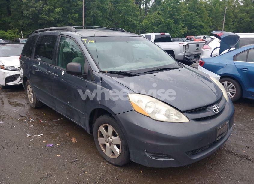 2006 Toyota Sienna LE (VIN 5TDZA23CX6S559342) main photo