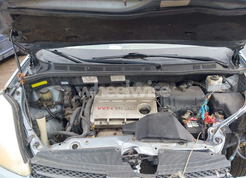 Photo 10 of 2004 Toyota Sienna CE (VIN 5TDZA29C44S036628)