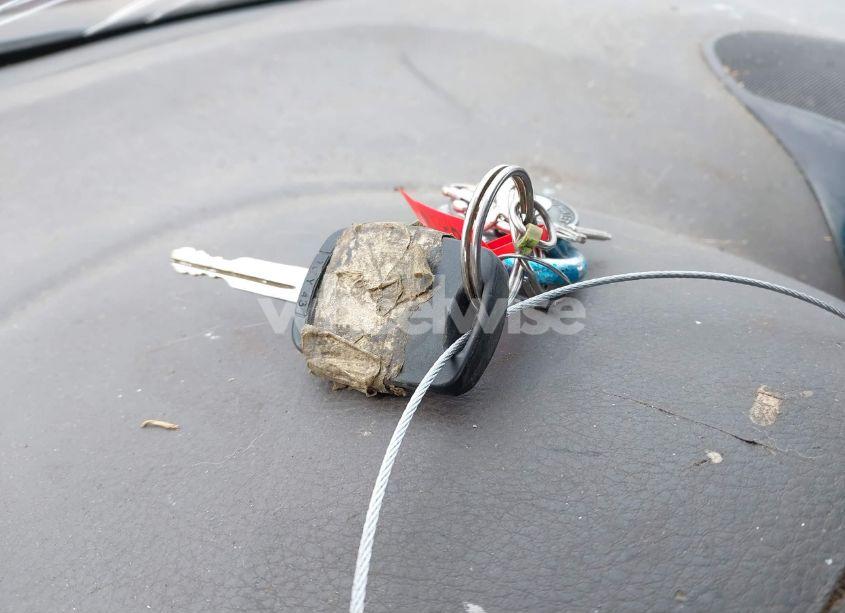 Photo 11 of 2004 Toyota Sienna CE (VIN 5TDZA29C44S036628)