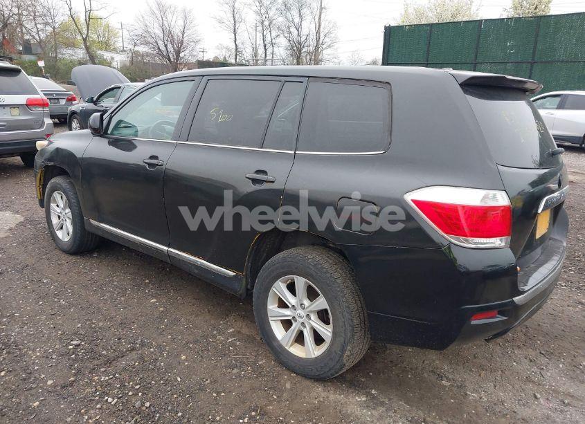 Photo 3 of 2012 Toyota Highlander (VIN 5TDZA3EH0CS024692)